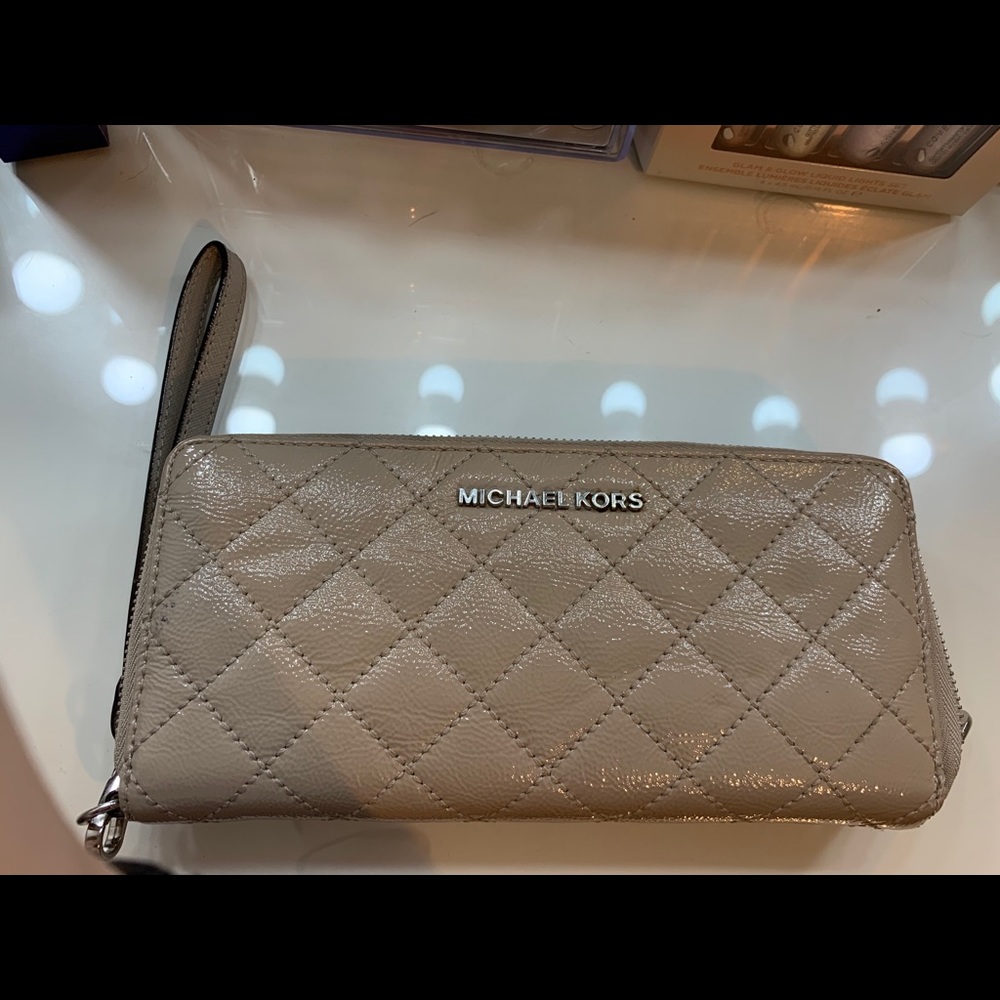Michael Kors leather wallet wristlet